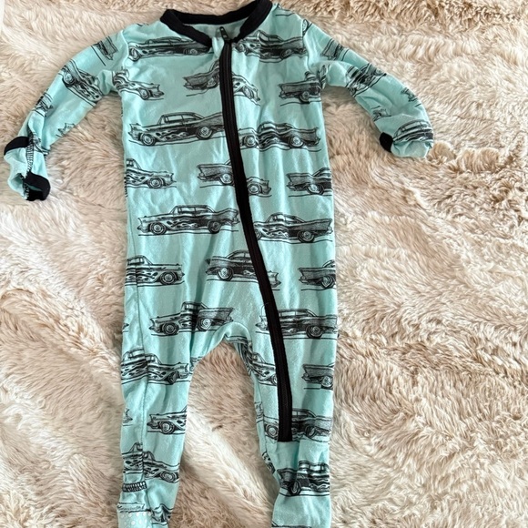 Kickee Pants Print Footie With Zipper Summer Sky Hot Rod Size 0-3 months - Picture 2 of 5